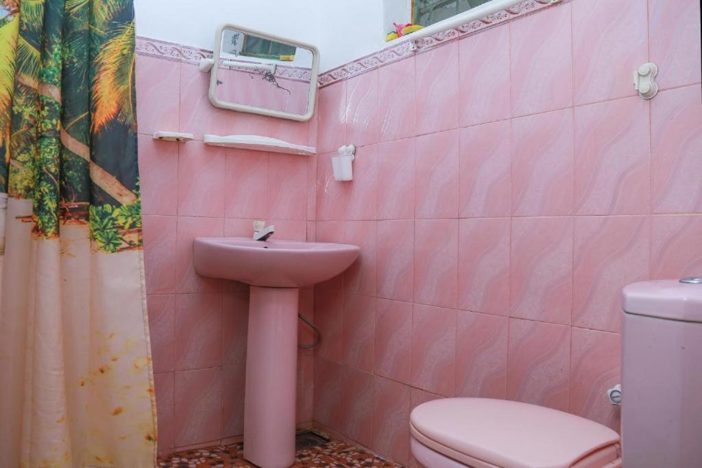 Guesthouse Kind And Love ヒッカドゥワ エクステリア 写真
